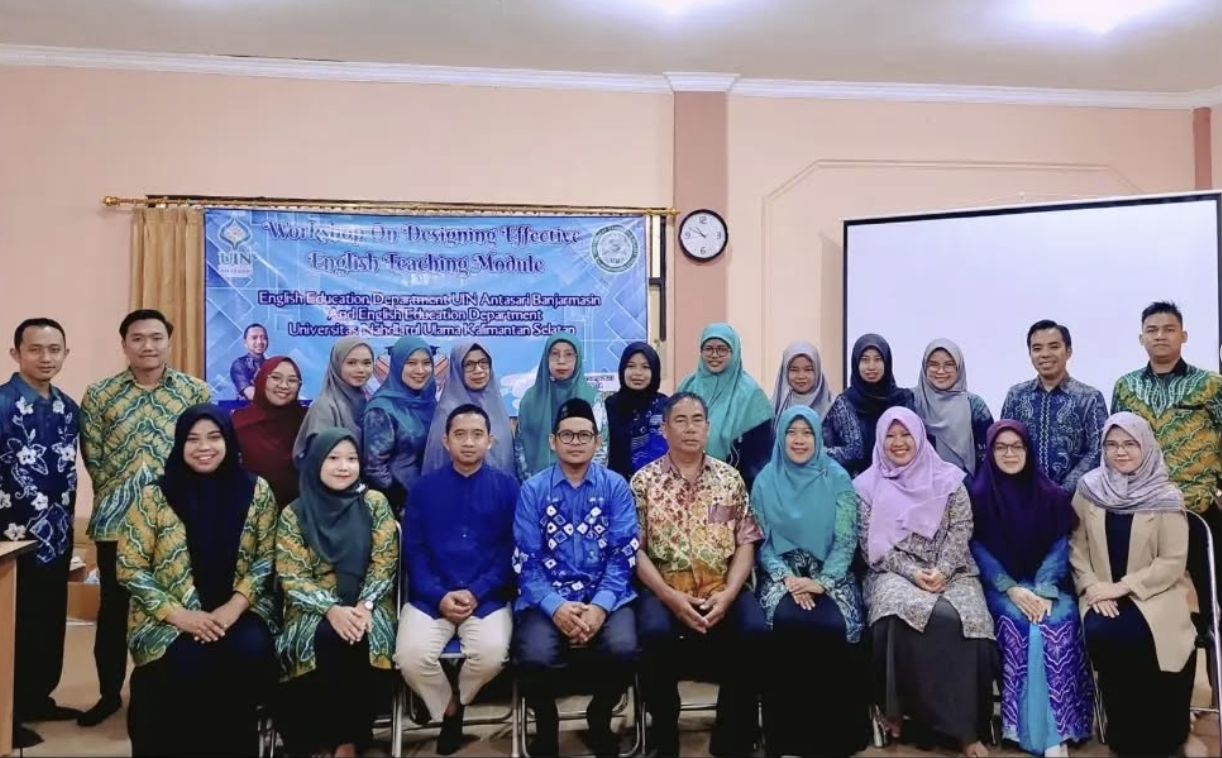 "Workshop on Designing Effective English Teaching Module" kolaborasi PBI Unukase dan TBI UIN Antasari 
